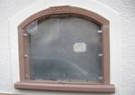 Fensterumrahmung mit Bogen